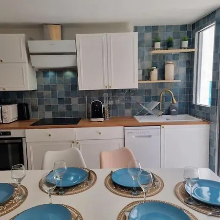 Holiday home L'evasion ,maison De Jacuzzi Couchages X6